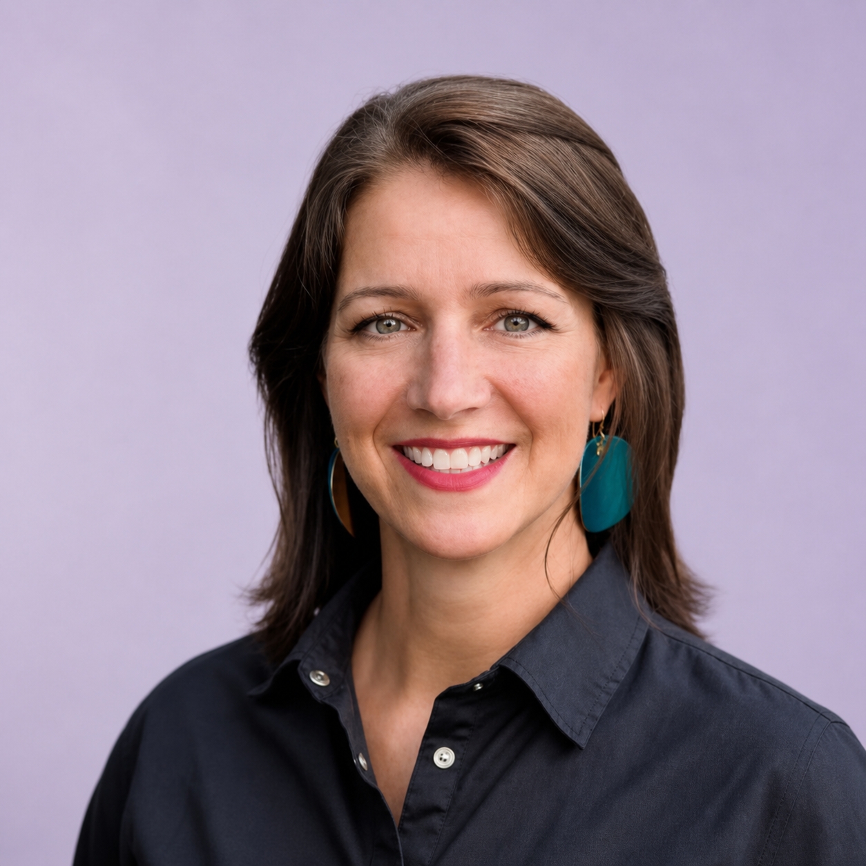 Maritza Virag, Account Director